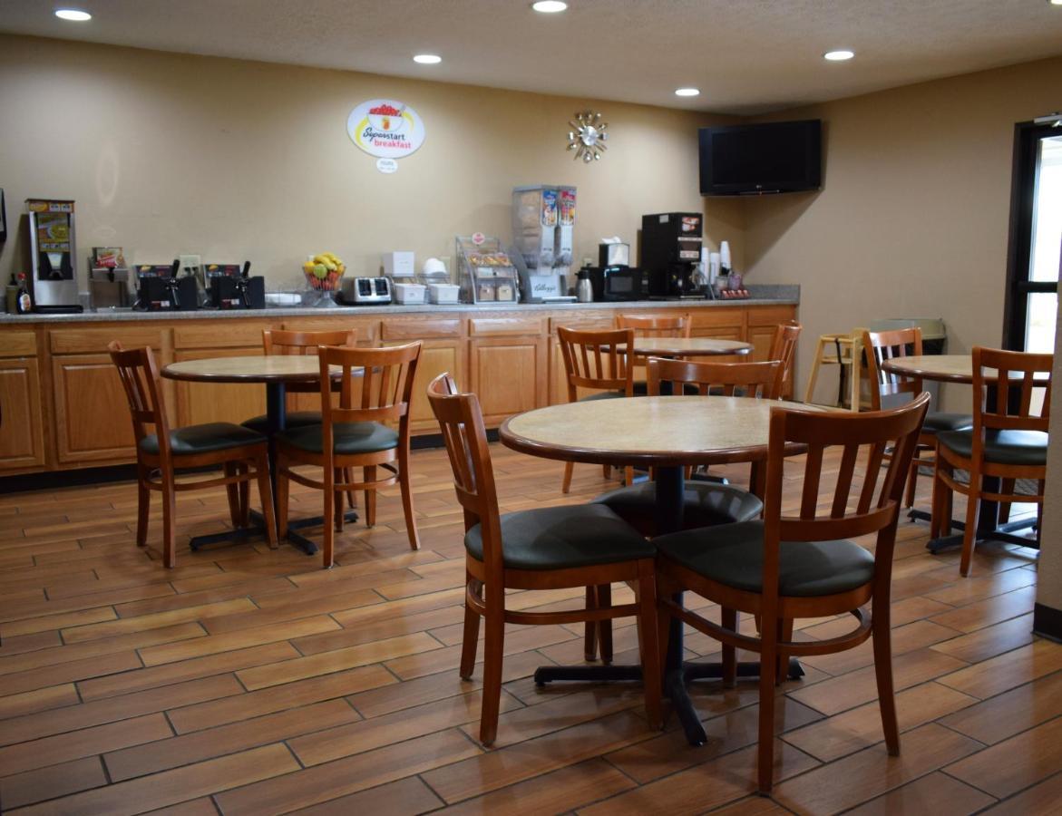 Super 8 By Wyndham Fort Chiswell Wytheville Area Max Meadows Extérieur photo