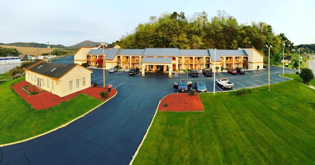 Super 8 By Wyndham Fort Chiswell Wytheville Area Max Meadows Extérieur photo
