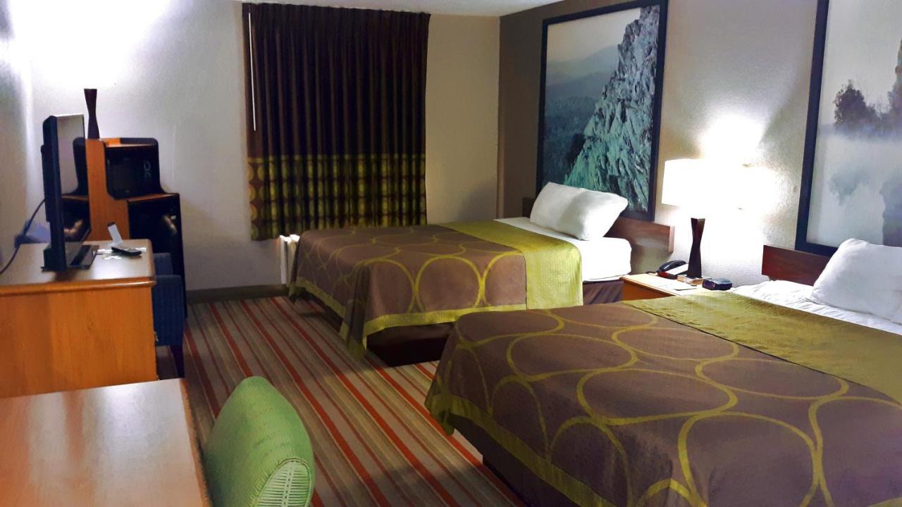 Super 8 By Wyndham Fort Chiswell Wytheville Area Max Meadows Extérieur photo