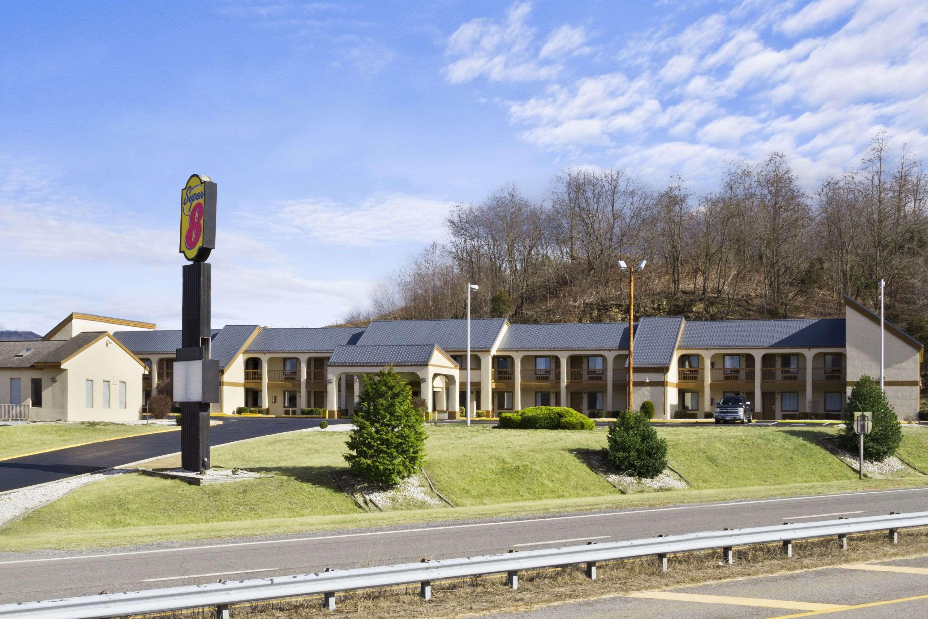 Super 8 By Wyndham Fort Chiswell Wytheville Area Max Meadows Extérieur photo